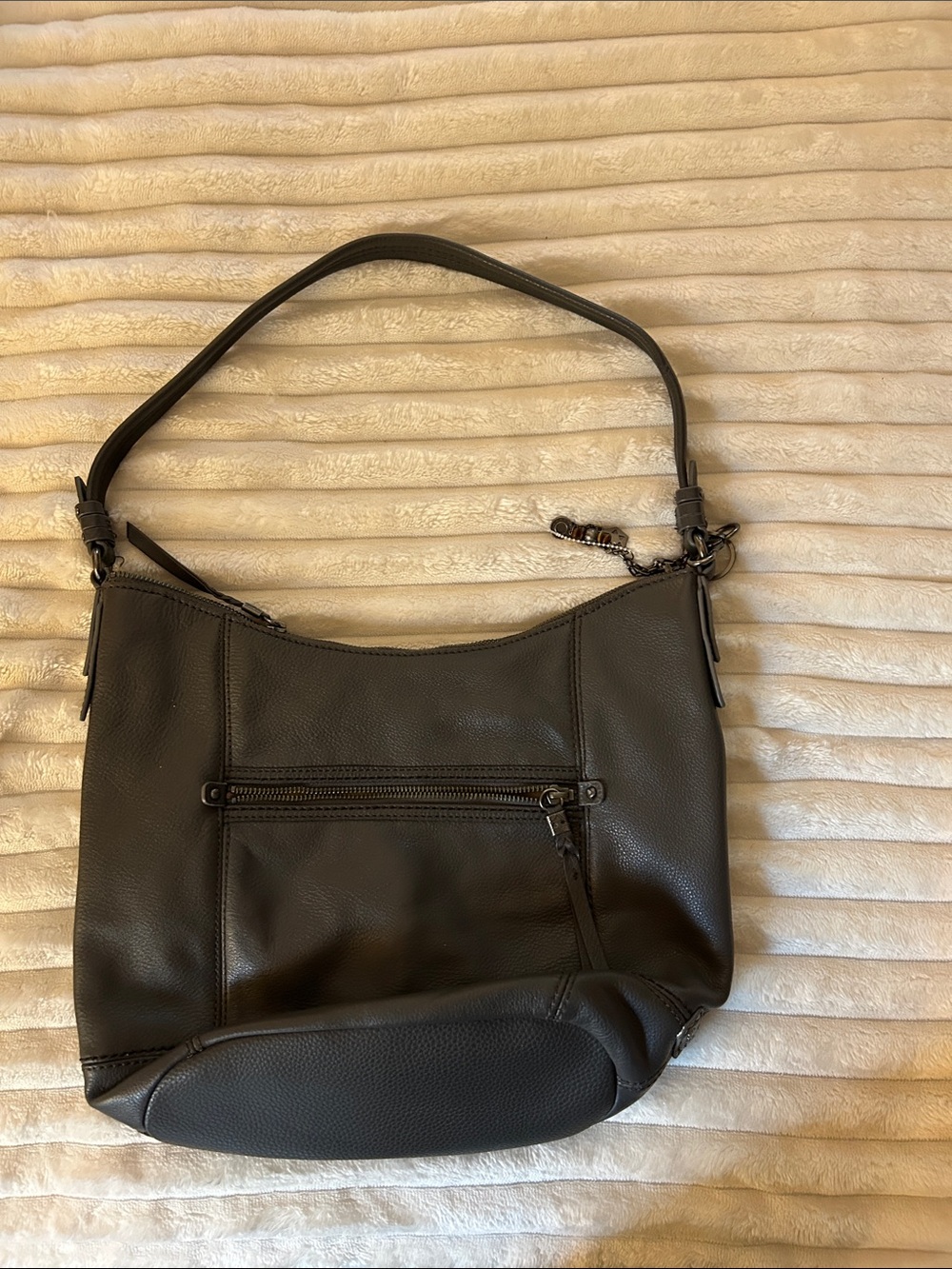 The Sak Sequoia Hobo Bag Classic Black Leather Shoulder Bag - Everyday Elegance